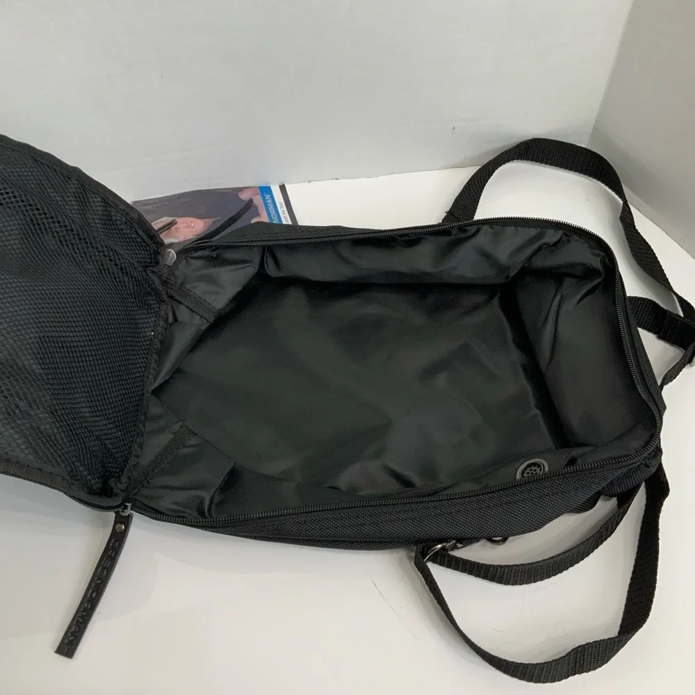 NWT Greg Norman Black Nylon Multi Zipper Pocket Travel Bag Toiletry‎ Golf